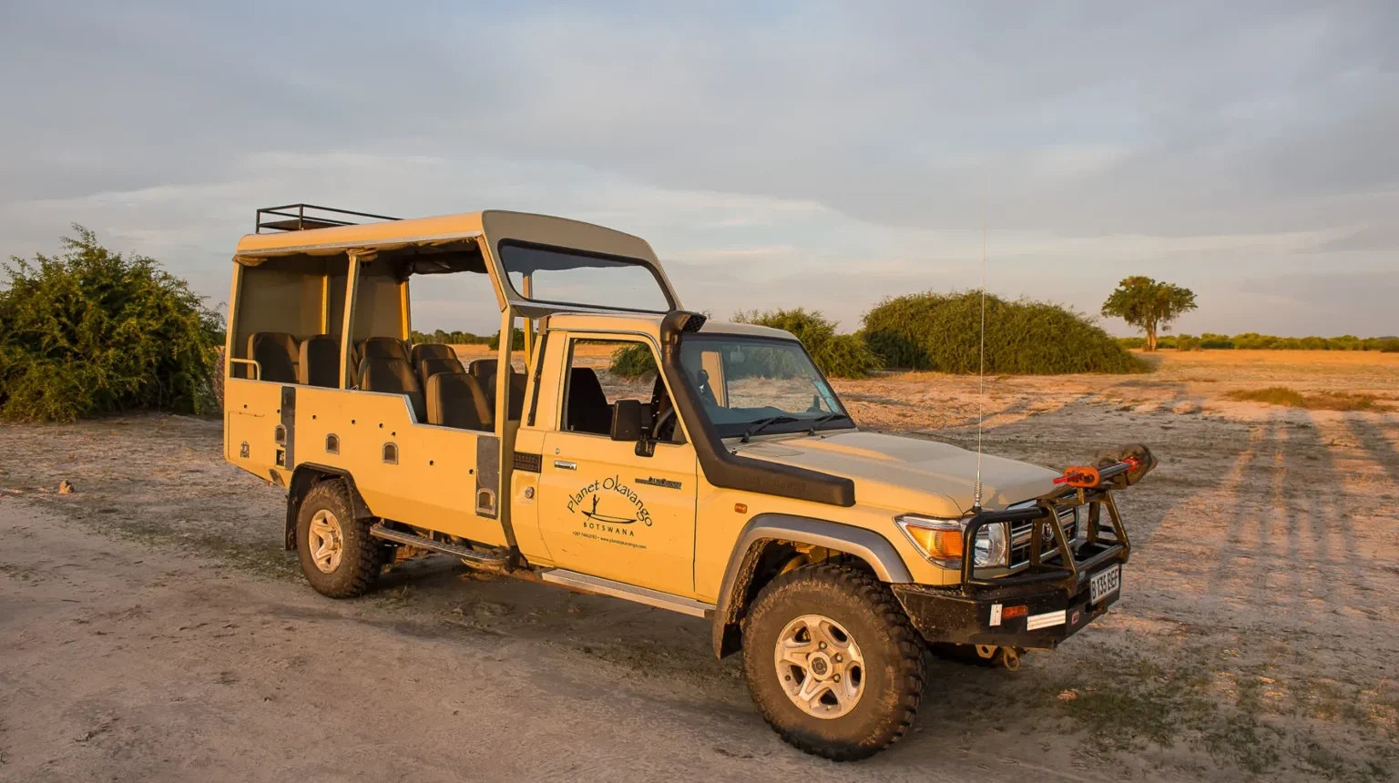 Da Maun alle Cascate Vittoria “Botswana Wildside”